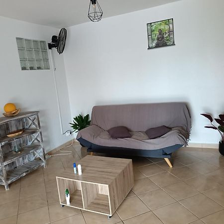 Chez Kelly et Nicolas, le paradis de Sofaia Sainte-Rose Extérieur photo